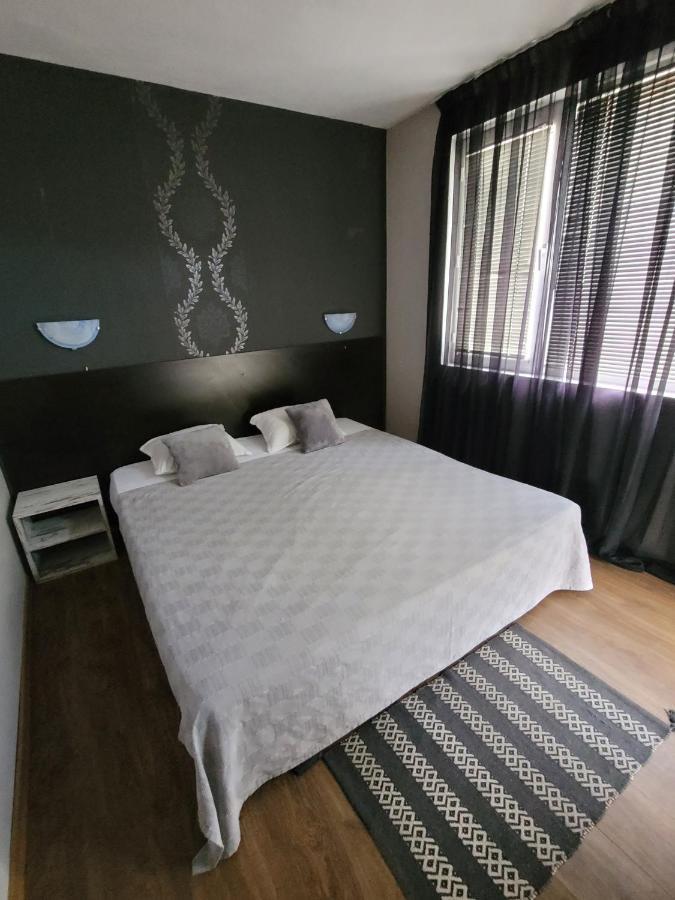 Guest House Taligarov Pomorie Ngoại thất bức ảnh